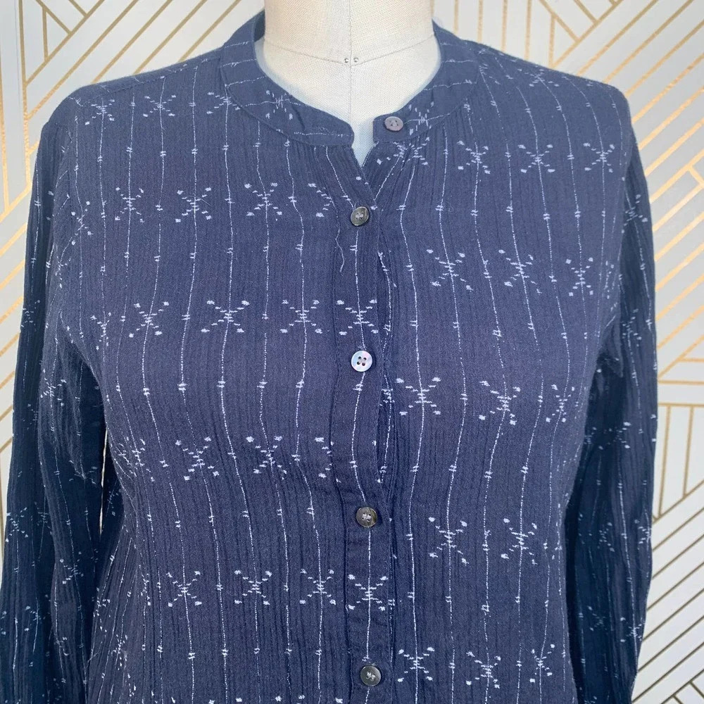 Julie Fagerholt Heartmade Navy Blue Collarless Top View 2